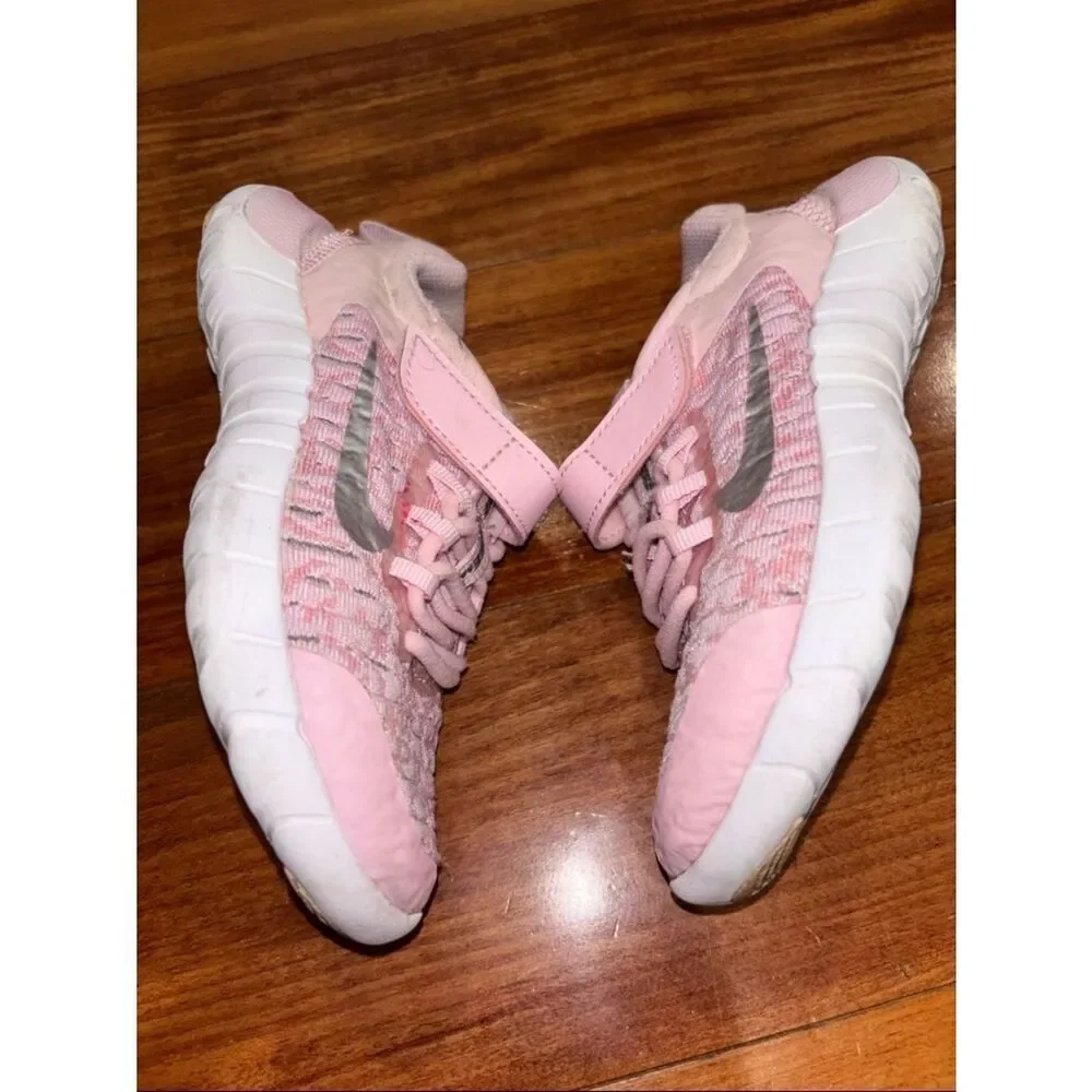 Nike kids pink